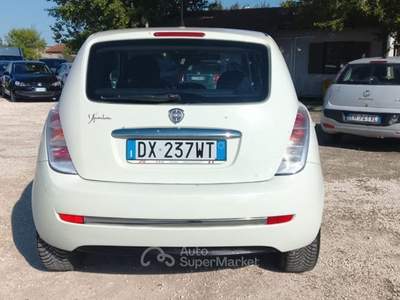 Lancia Ypsilon 1.4  Ecochic GPL Bianco usata Forlimpopoli