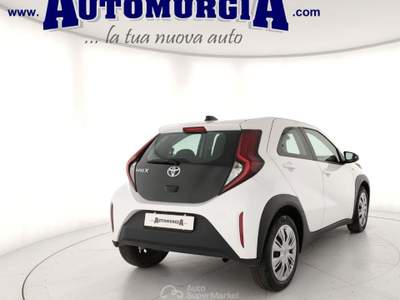 Toyota Aygo 1.0 VVT-i 72 CV 5 porte Active Bianco usata Barletta