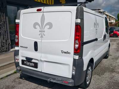Renault Trafic T27 2.0 dCi/115 PC-TN Furgone 3posti Bianco usata Tarcento