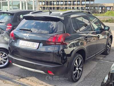 Peugeot 2008 BlueHDi 100cv Allure Nero usata Qualiano