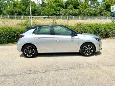 Opel Corsa GS. Automatico AT8 Argento usata TURRIVALIGNANI