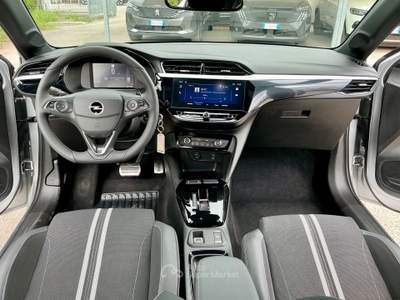 Opel Corsa GS. Automatico AT8 Argento usata TURRIVALIGNANI