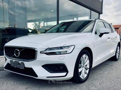 Volvo V60 B4 (d) Geartronic Momentum  SENZA VINCOLI Bianco usata Santa Maria di Sala