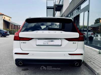 Volvo V60 B4 (d) Geartronic Momentum  SENZA VINCOLI Bianco usata Santa Maria di Sala