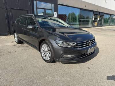 Volkswagen Passat 2.0 TDI SCR 122 CV EVO DSG Business Marrone usata Santa Maria di Sala