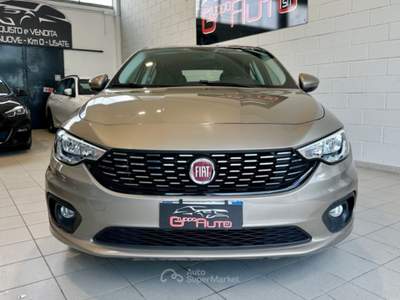 Fiat Tipo 1.4 5p. Easy *NEOPATENTATI*SENSORI POSTERIORI* Oro usata Cassina de' Pecchi