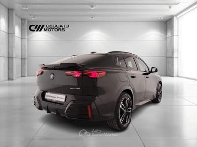 BMW iX2 30 MSport Pro xDrive Nero usata Padova