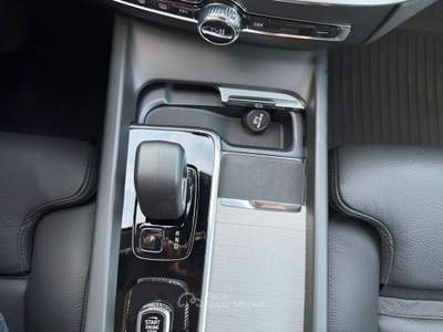 Volvo V60 V60 2.0 b4 plus dark auto Argento usata Rivoli