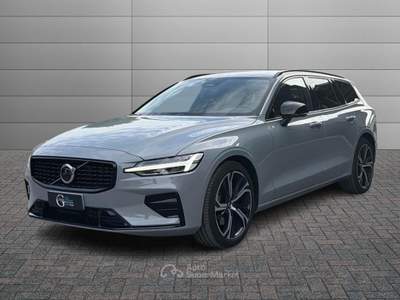 Volvo V60 V60 2.0 b4 plus dark auto Argento usata Rivoli