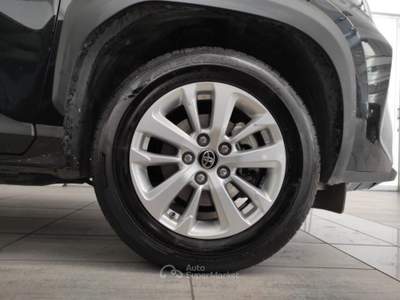 Toyota Yaris Cross  -  1.5 hybrid 5p. e-cvt active Nero usata LEGNANO