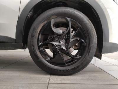 Alfa Romeo Junior  -  1.2 136 cv hybrid edct6 Bianco usata LEGNANO