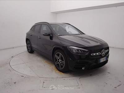 Mercedes-Benz GLA 180 D AMG Line Advanced Plus 8G-DCT Nero usata Lucca