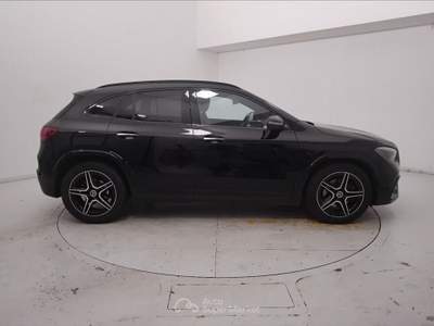 Mercedes-Benz GLA 180 D AMG Line Advanced Plus 8G-DCT Nero usata Lucca