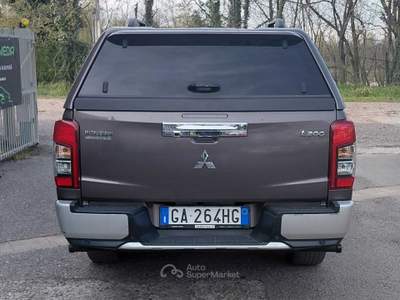 Mitsubishi L200 2.3d D.cab hard top 150cv auto UNICO PROPRIETARIO Bronzo usata Bernate Ticino