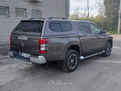 Mitsubishi L200 2.3d D.cab hard top 150cv auto UNICO PROPRIETARIO Bronzo usata Bernate Ticino