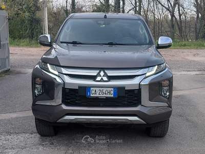 Mitsubishi L200 2.3d D.cab hard top 150cv auto UNICO PROPRIETARIO Bronzo usata Bernate Ticino