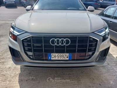 Audi Q8 45 TDI quattro tiptronic Sport Beige usata Caorso