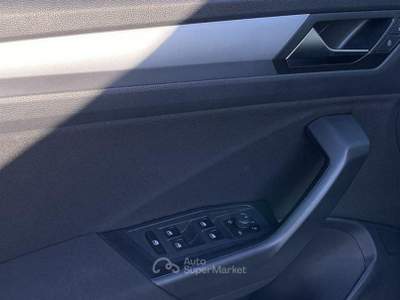 Volkswagen T-Roc Life 2.0 TDI 116CV usata Partinico