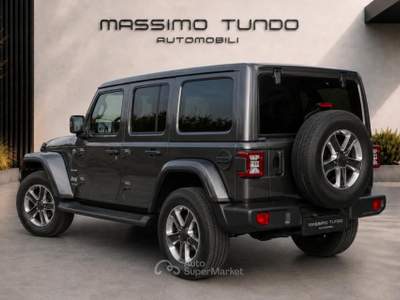 Jeep Wrangler Unlimited 2.2 Mjt II Sahara Grigio usata Casarano