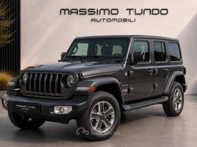Jeep Wrangler Unlimited 2.2 Mjt II Sahara Grigio usata Casarano