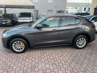 Alfa Romeo Stelvio AT8 Q4 E usata Alseno