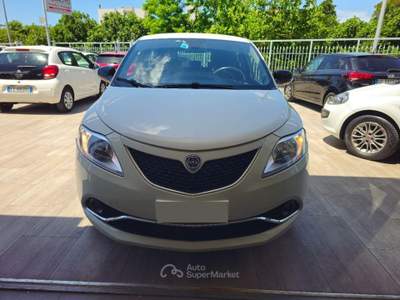 Lancia Ypsilon 1.3 MJT 95 CV 5p. S&S Platinum usata Aversa Lancia Ypsilon 1.3 MJT 95 CV 5p. S&S Platinum usata Aversa