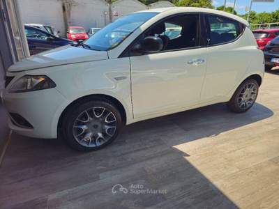 Lancia Ypsilon  1.3 MJT 95 CV 5p. S&S Platinum usata Aversa
