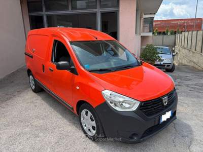 Dacia Dokker 1.5 Blue dCi 8V 75 CV Essential Arancione usata Roma