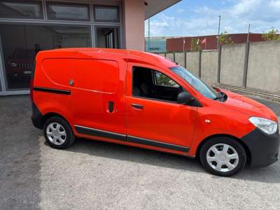 Dacia Dokker 1.5 Blue dCi 8V 75 CV Essential Arancione usata Roma