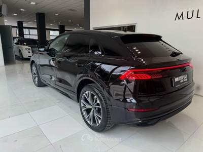 Audi Q8 55 TFSI quattro tiptronic Nero usata Ripalimosani