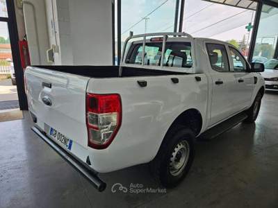 Ford Ranger 2.0 tdci double cab Wildtrak 4X4  170cv Bianco usata Martinengo