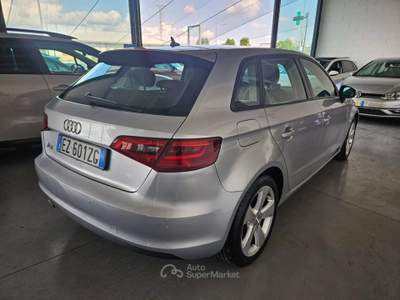 Audi A3 A3 III 2013 Sportback Sportback 1.6 tdi Ambition 110cv s-tronic E6 Argento usata Martinengo
