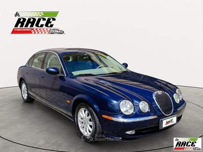 Jaguar S-Type 2.5 V6 24V Executive Blu/Azzurro usata Pieve a Nievole
