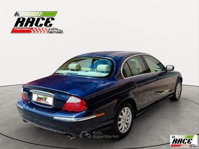 Jaguar S-Type 2.5 V6 24V Executive Blu/Azzurro usata Pieve a Nievole