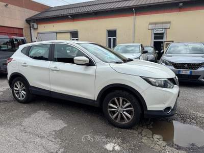 Nissan Qashqai DPF Tekna usata Omegna