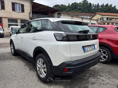Peugeot 3008 S&S EAT8 Active Pack usata Omegna