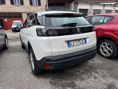 Peugeot 3008 S&S EAT8 Active Pack usata Omegna