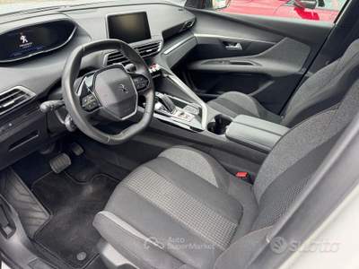 Peugeot 3008 S&S EAT8 Active Pack usata Omegna