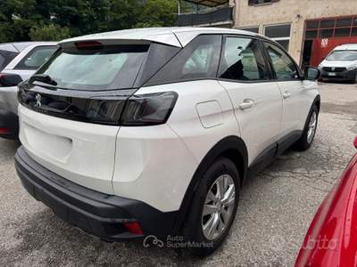 Peugeot 3008 S&S EAT8 Active Pack usata Omegna