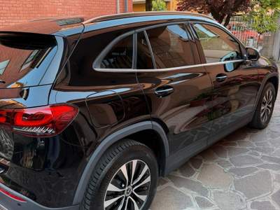 Mercedes-Benz GLA hybrid EQ Premium usata FERRARA