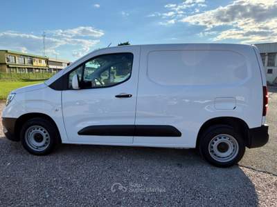 Opel Combo cargo 1.5d 100cv L1H1 S&amp;S mt5 E6.2 Bianco usata San Pietro in Gu