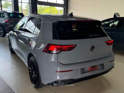 Volkswagen Golf Golf 1.0 eTSI EVO DSG Life usata Osio Sopra