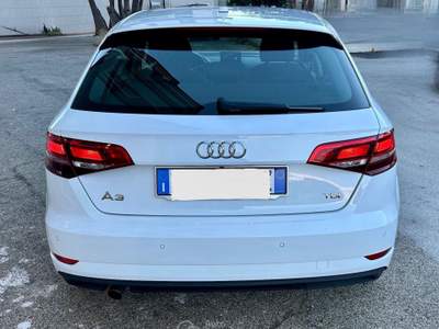 Audi A3 SPB 1.6 TDI 116 CV Sport Bianco usata Monopoli