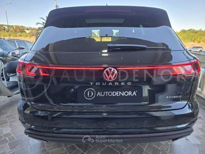 Volkswagen Touareg 3.0 V6 TSI eHybrid Elegance#LED#TETTO#NAVI#COCKPIT#CARPLAY#CAM#AMBIENT LIGHT Nero usata Altamura