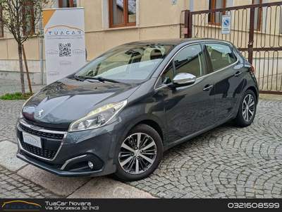 Peugeot 208 Allure 1.2 PureTech 82 Grigio usata Novara