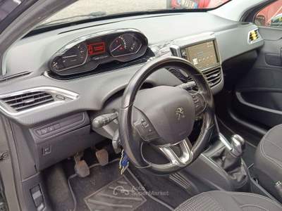 Peugeot 208 Allure 1.2 PureTech 82 Grigio usata Novara