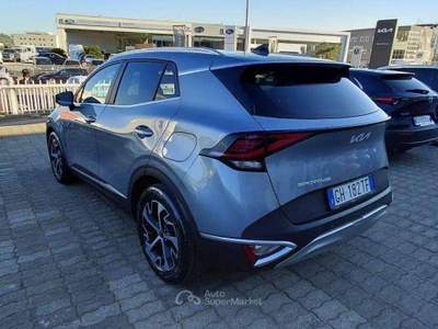 Kia Sportage Sportage V 2022 1.6 tgdi mhev Style imt usata Pianopoli