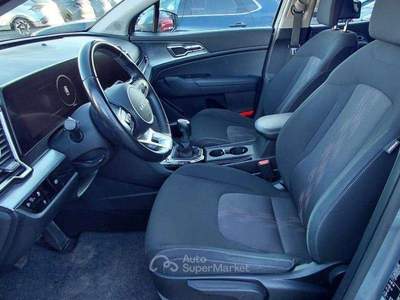 Kia Sportage Sportage V 2022 1.6 tgdi mhev Style imt usata Pianopoli