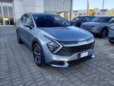 Kia Sportage Sportage V 2022 1.6 tgdi mhev Style imt usata Pianopoli