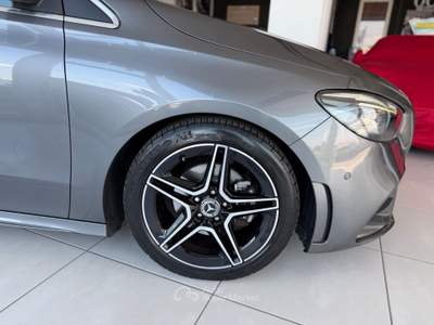 Mercedes-Benz Classe B B 180 d Automatic Premium AMG FULL Grigio usata CARESANABLOT